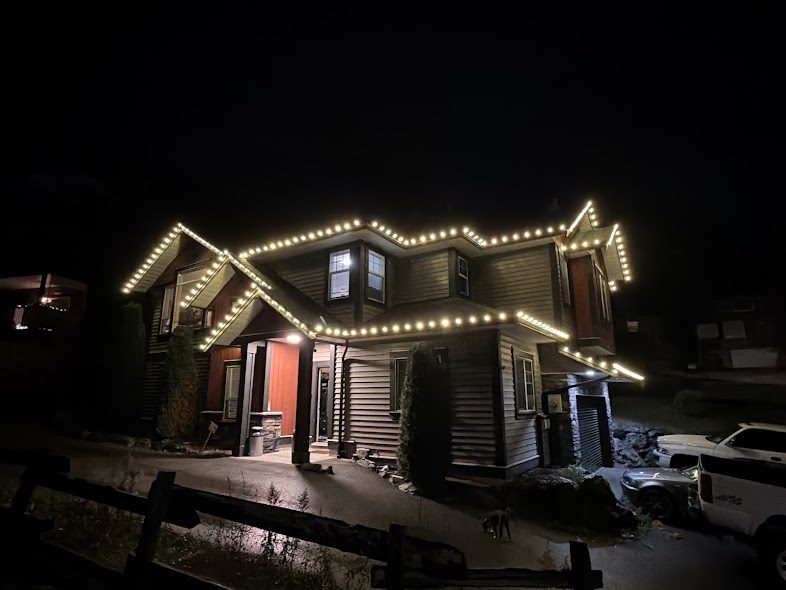 Roofline & entrance lighting — LitUp Vancouver installation
